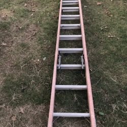Louisville brand 24ft fiberglass extension ladder 