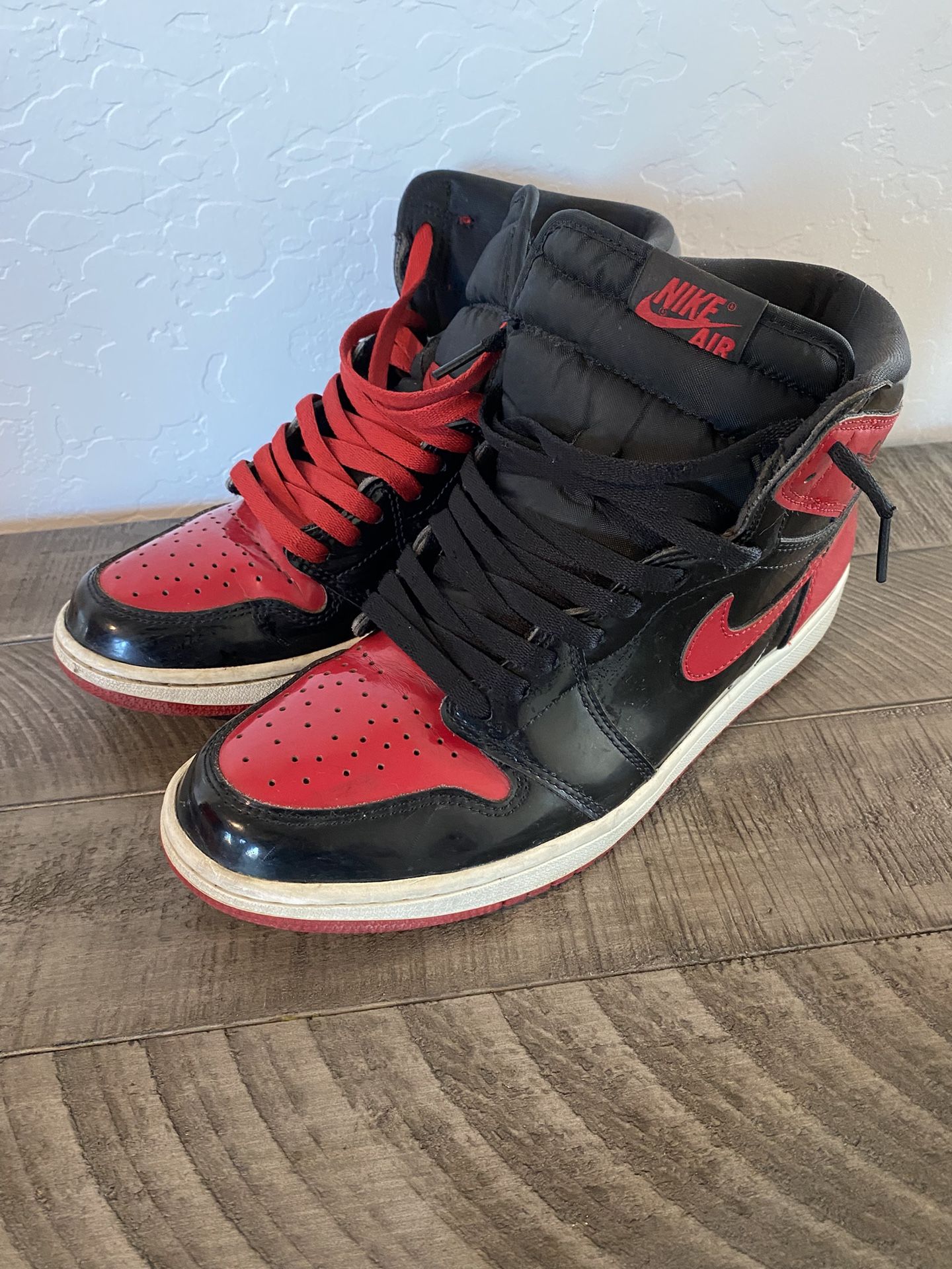 Air Jordan 1 Retro High OG Patent Bred – Size 9.5 – Used