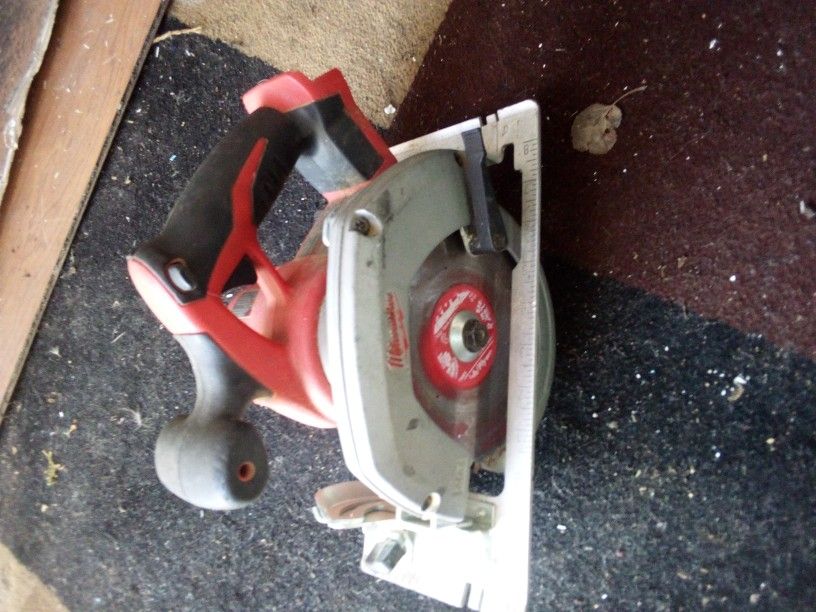 Milwaukee Circular Saw