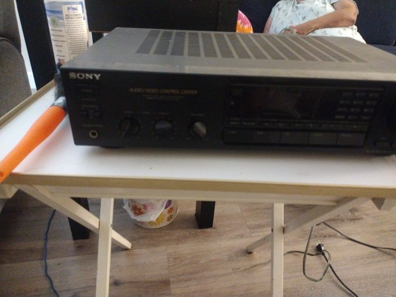 Sony STR-AV320 Audio/Video AV Control Center 2 Channel Am/Fm Stereo Receiver NO Remote