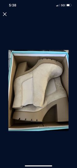 Beige Boots