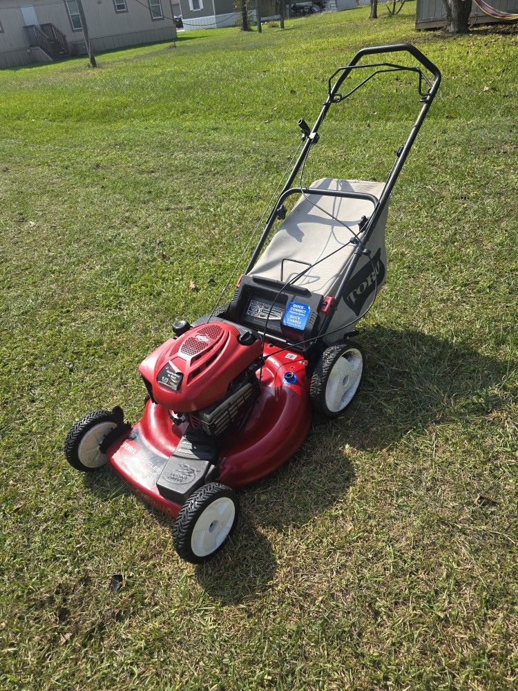 Toro 22" Self-propelled Lawn Mower