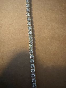 Women’s diamond tennis bracelet