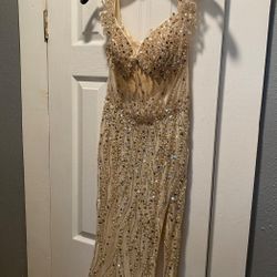Gold Off The Shoulder Dress Size X-SMALL