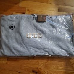 Men's XL Supreme Burberry Box Logo BOGO Pullover Hoodie Grey 