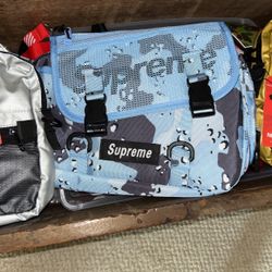 Supreme SS20 Large Laptop Bag (Arctic Camo)