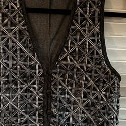 Victoria Jones Women’s Black And White Vest  Size PM Made In India  (6620 100% Cotton ) RN 31691.