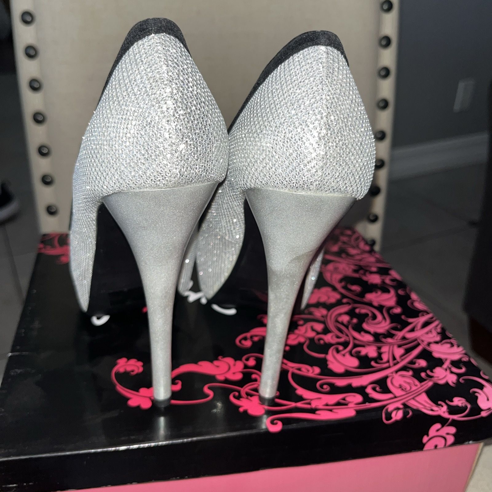 Women’s High Heel Shoes Size 7