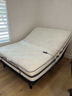 Queen Beautyrest adjustable bed