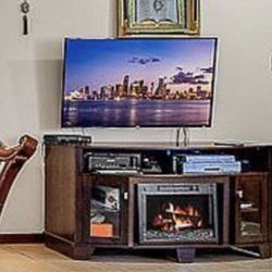 TV Table With TV