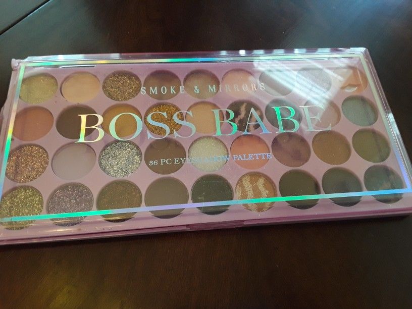 Brand New High Quality Makeup In Weeki Wachee Spring Hill