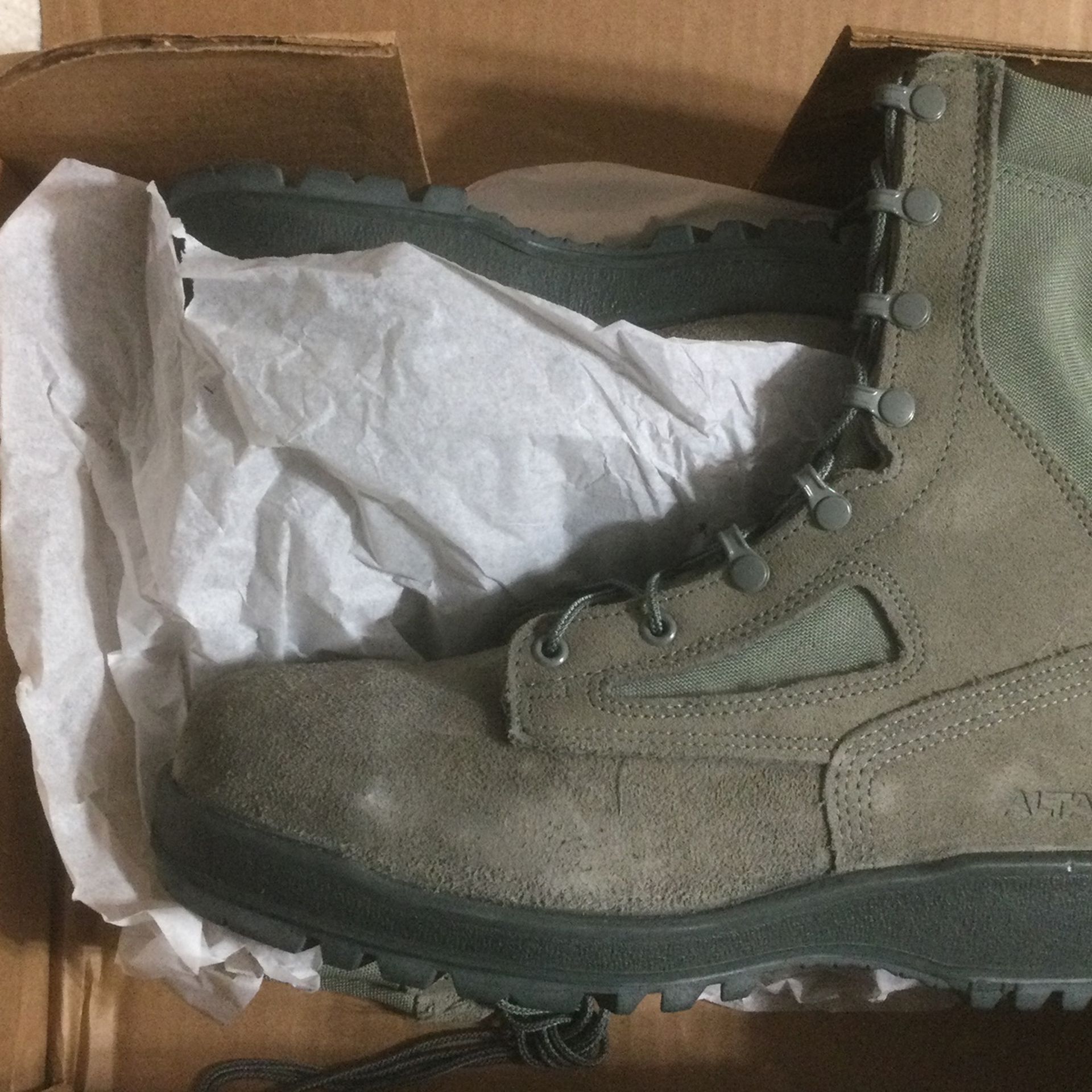 Military Boots 9.5