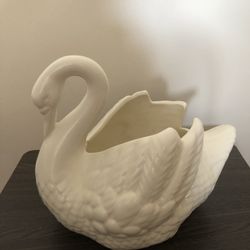 planter swan vintage