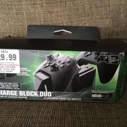 Xbox One rechargeable block with batteries