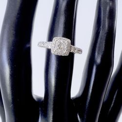 14k White Gold & Natural Diamond Ring Size 7