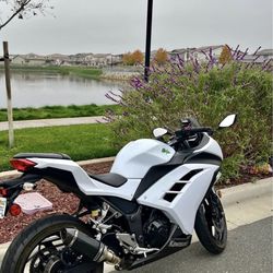 2019 KAWASAKI NINJA 300