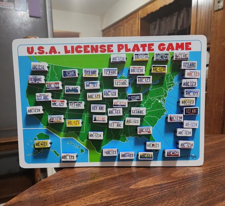 Melissa & Doug Flip to Win Travel License Plate Game - Wooden U.S. Map Game Board