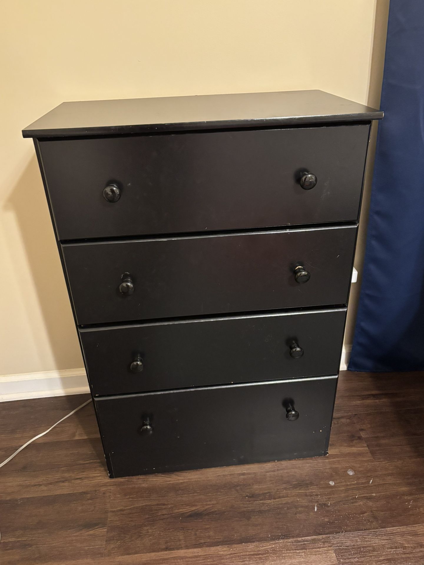 Black 4-drawer Dresser