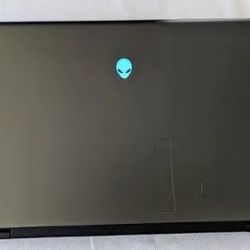 Alienware M16 (Gaming Laptop)