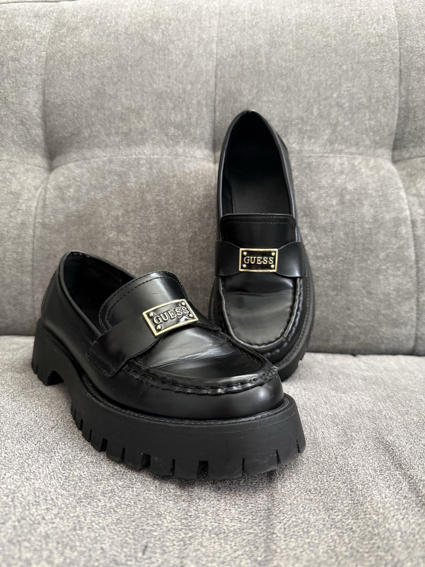 Guess shoes - Size 7.5