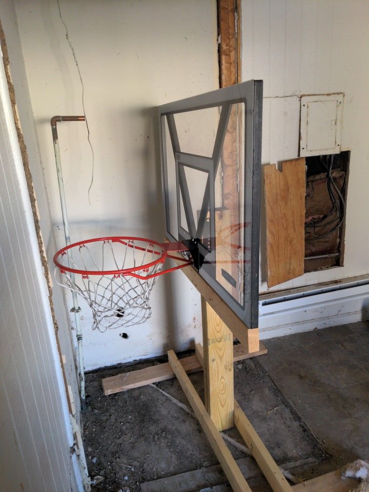 Lifetime Basketball Hoop