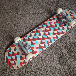 Mini Logo 7.75 complete skateboard