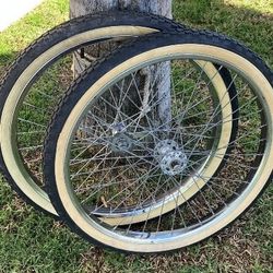 Vintage Schwinn,  26” S2 Beach Cruiser Wheel Set, Nice Chrome, Good Tires, Trade For  24” S2, Located In LaHabra 