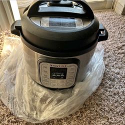 Pressure Cooker . Instant Pot