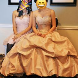 ✨ Elegant Sweet 16 / Quinceañera Ball Gown – Worn Once ✨