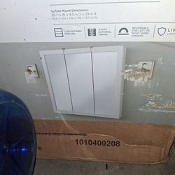 New Glacier Bay Tri-View Bathroom Medicine Cabinet 