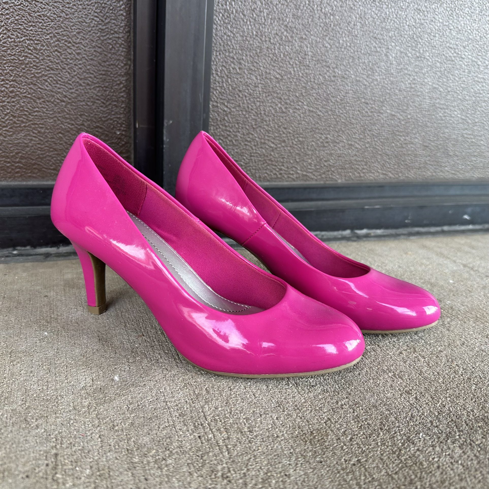 Barbie Pink Comfort Plus Heels Size 5