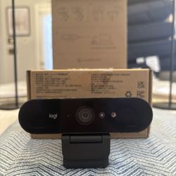 Logitech Brio Ultra 4k HD Calling, Noise-Canceling mic, auto light correction