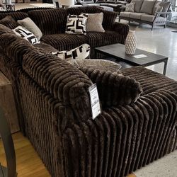 AP🎉 Brown 4 Piece Sectional Couch With Chaise// Fast Delivery & Financing 