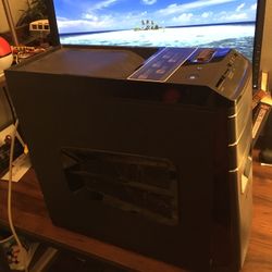 Lenovo Desktop PC - i5 - 8GB RAM - Windows 10 