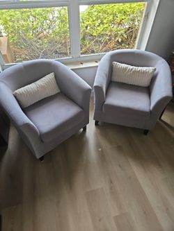 Barrel Chairs 2 Total