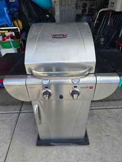 Charbroil Commercial Series Stainless Steel 2-Burner NATURAL GAS Infrared Grill