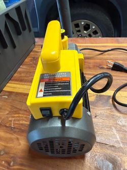Air conditioner vacuum pump