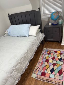 Full Bed set + Nightstand