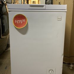 Avanti - Freestanding Chest Freezer - Out of the box 