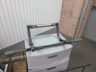 Doorway Pull-up Bar