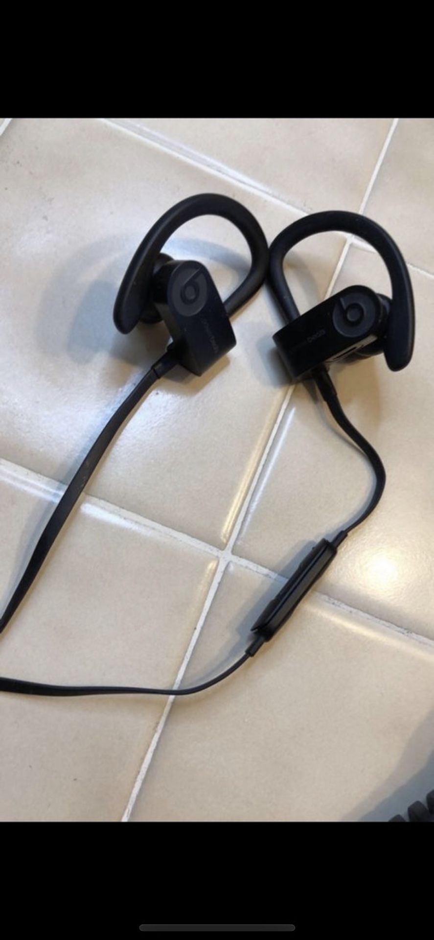 POWERBEATS 3 black