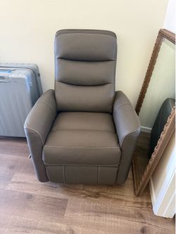 Leather Living spaces Hercules Grey Man Swivel Glider Recliner W/Adj Hdrst- (2 available)