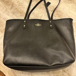 Coach Tote 