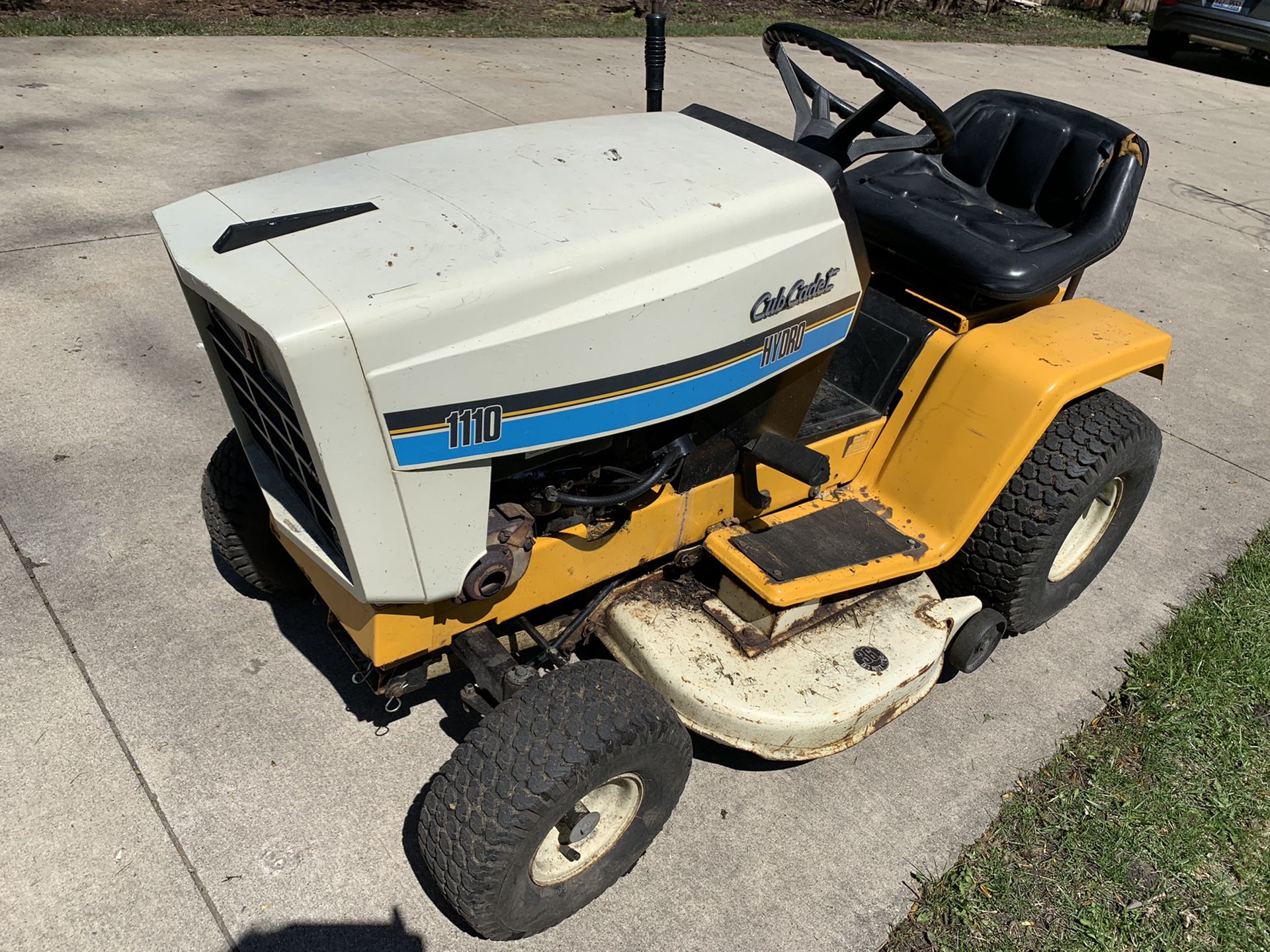 cub cadet 1110 hydro for sale runs and mows.
