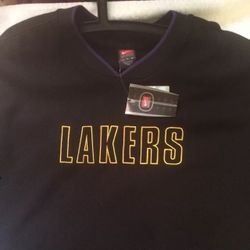 STILL AVAILABLE New Los Angeles Lakers Nike Gear