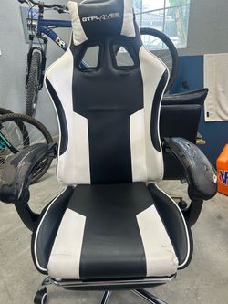 GTPLAYER Gaming Chair Black and White