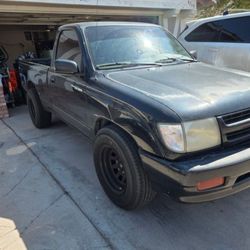 1998 Toyota Tacoma 2.4lt 5 Lug