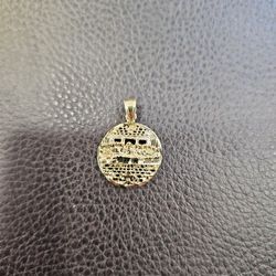 10 K Y SOLID GOLD Charm