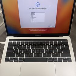 MacBook Pro 13” (2017/2018) 