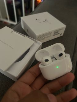 AirPods